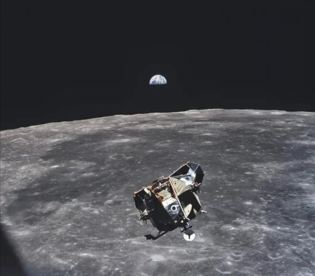 Orbita lunare