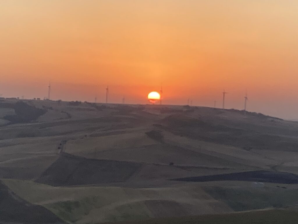 Il tramonto, il castello e…